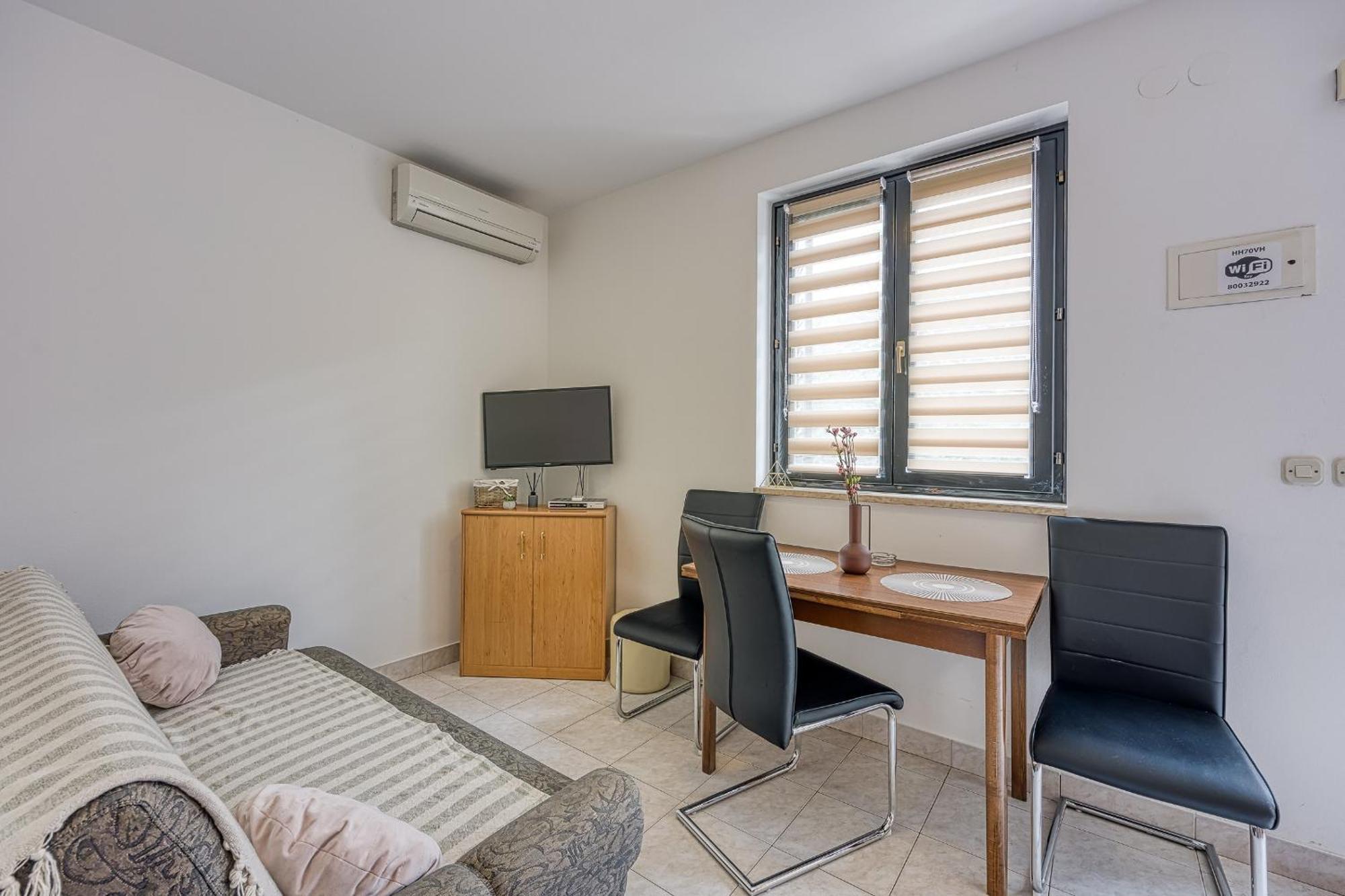 ホテル Punta B ポレッチ 部屋 写真